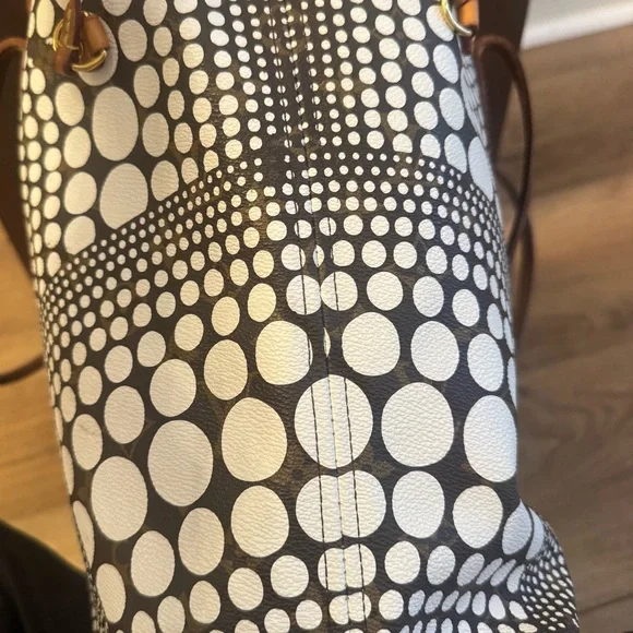 Louis Vuitton Monogram Waves Neverfull MM tote bag limited edition. - Picture 3 of 8